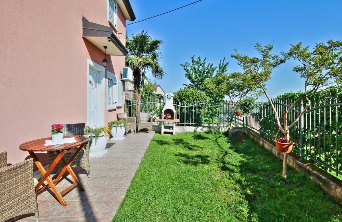 Lorena Apartments Umag Exteriör bild
